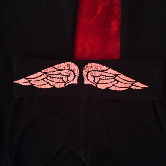 Victoria’s Secret yoga leggings - Picture 2 of 3